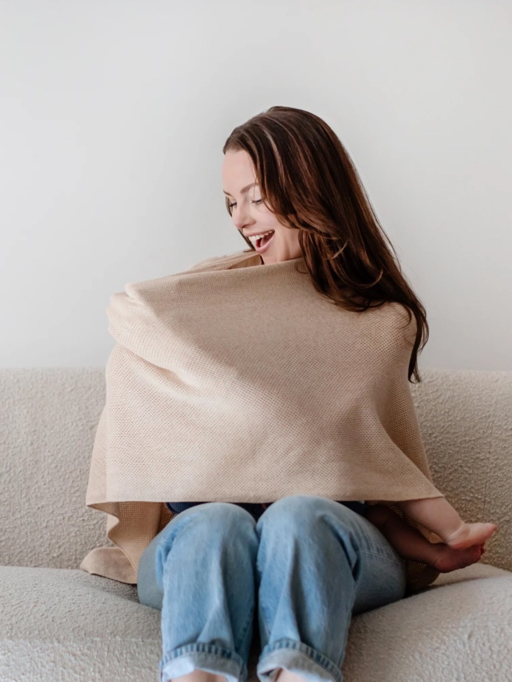 Nestling Nursing Cover
